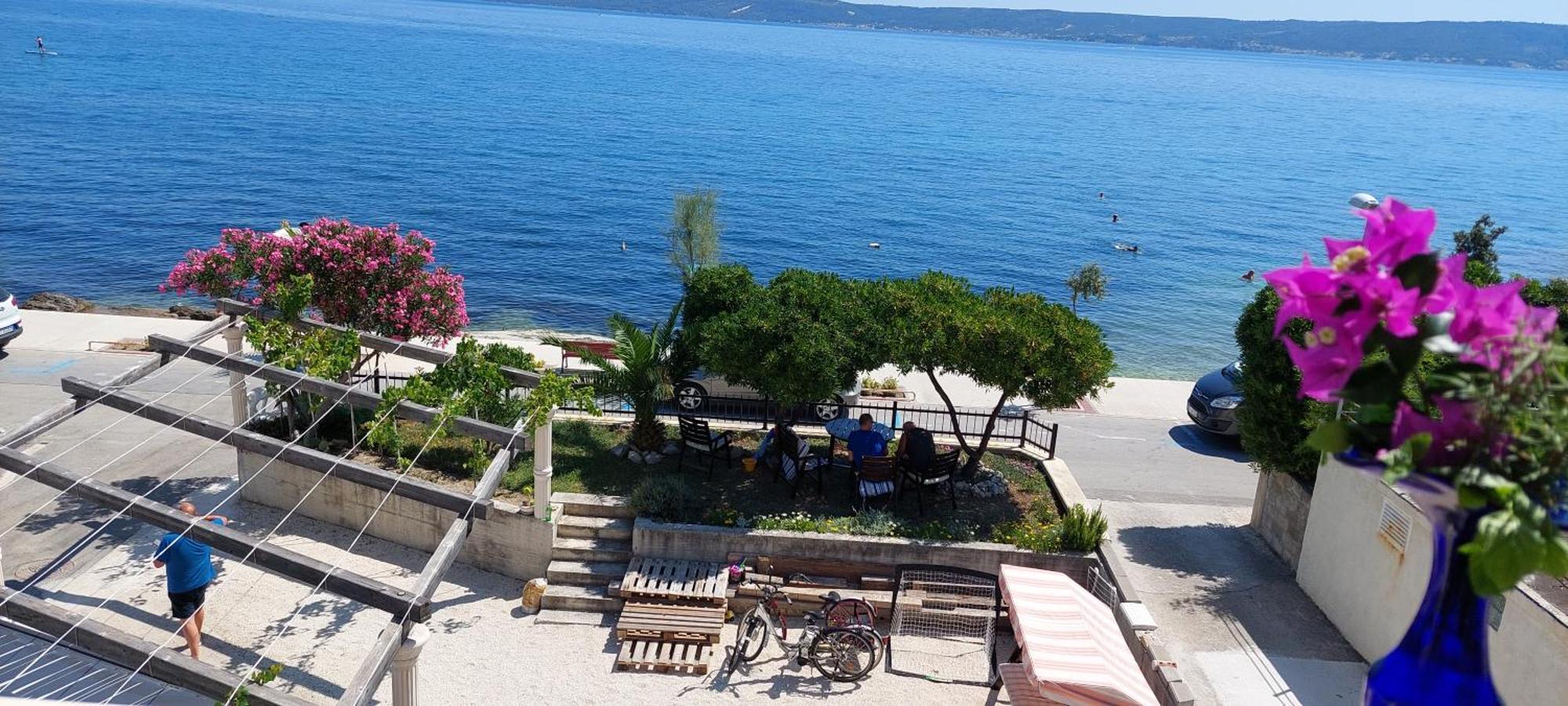 Apartman Figaro Pogled Od Milijun Dolara, 2 Tusa, 2 Wc Каштела Экстерьер фото