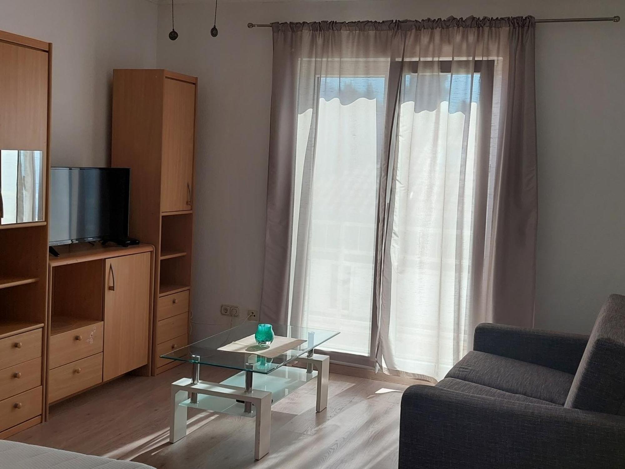 Apartman Figaro Pogled Od Milijun Dolara, 2 Tusa, 2 Wc Каштела Экстерьер фото