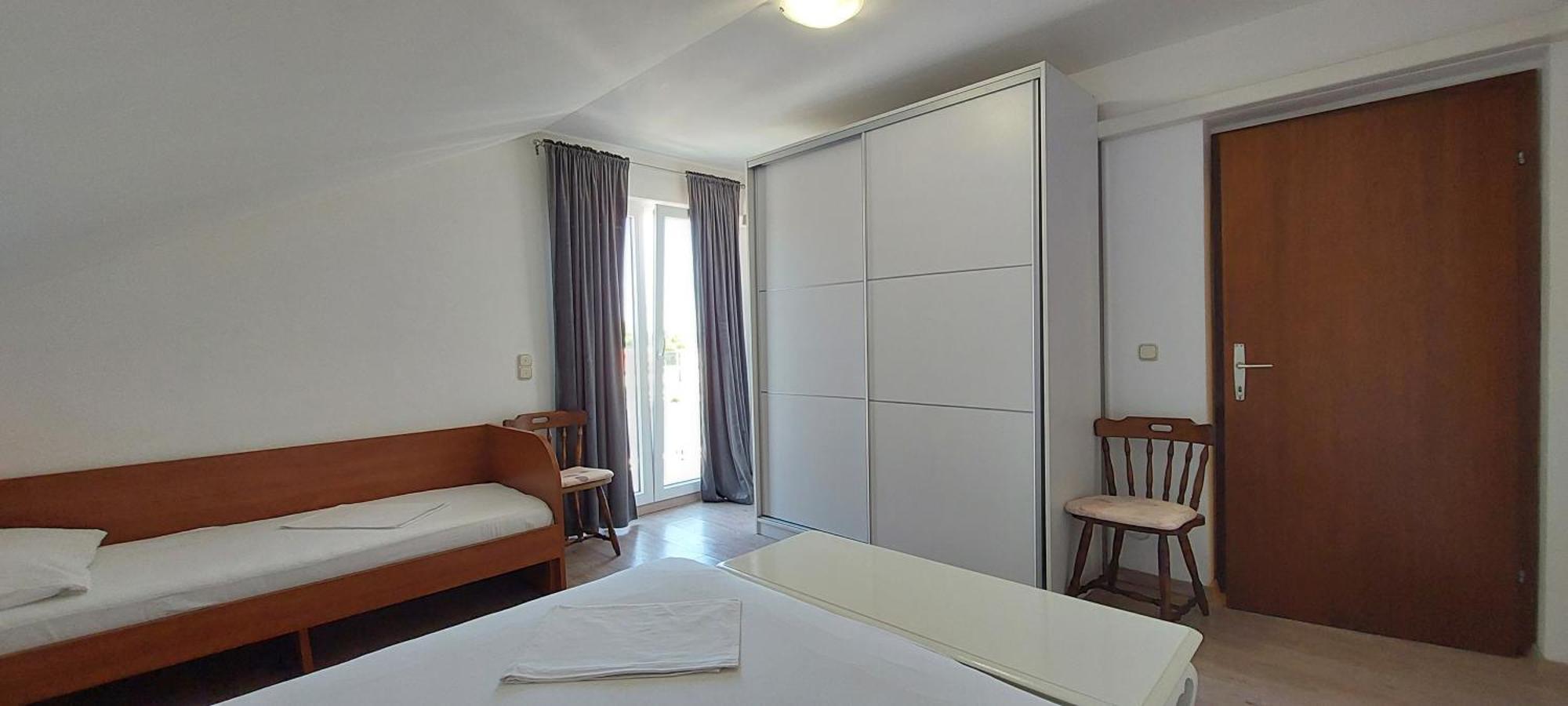 Apartman Figaro Pogled Od Milijun Dolara, 2 Tusa, 2 Wc Каштела Экстерьер фото